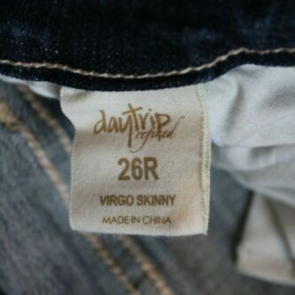 Size Type: Regular Pattern: Solid Department: Men… - image 2